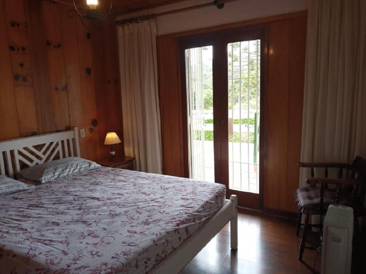 Chale Do Tio Tom - Residencia Em Condominio Кампус-ду-Жордау Экстерьер фото