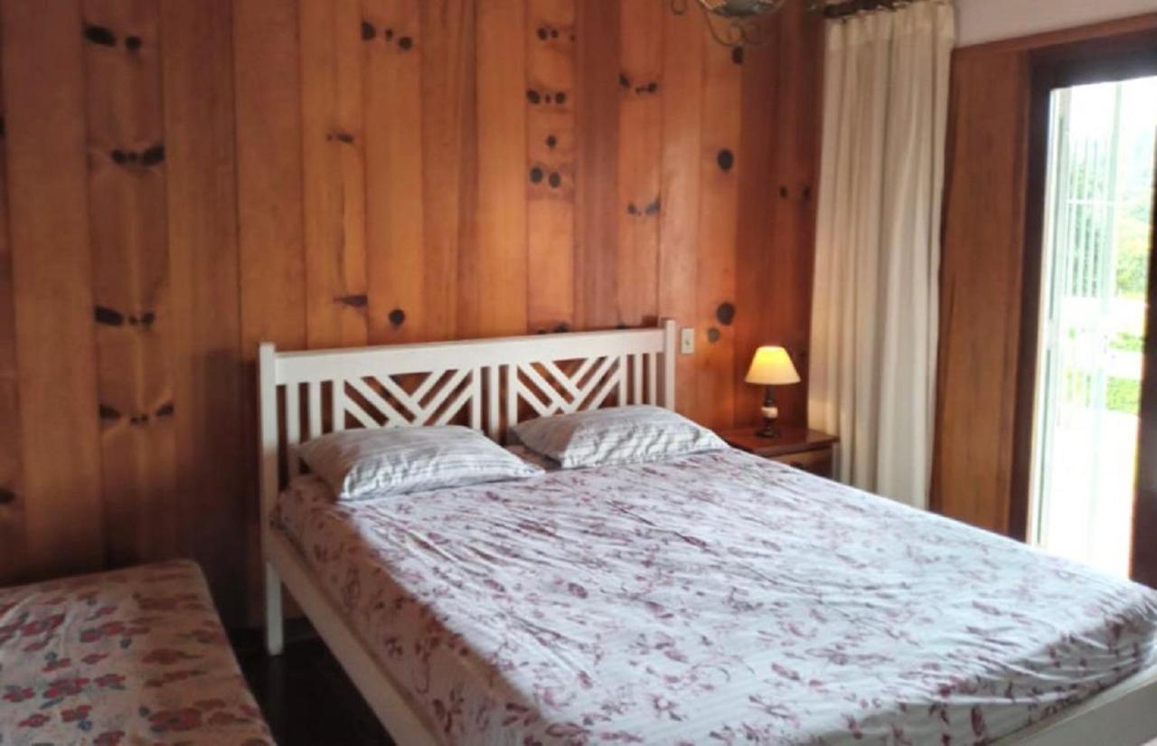 Chale Do Tio Tom - Residencia Em Condominio Кампус-ду-Жордау Экстерьер фото